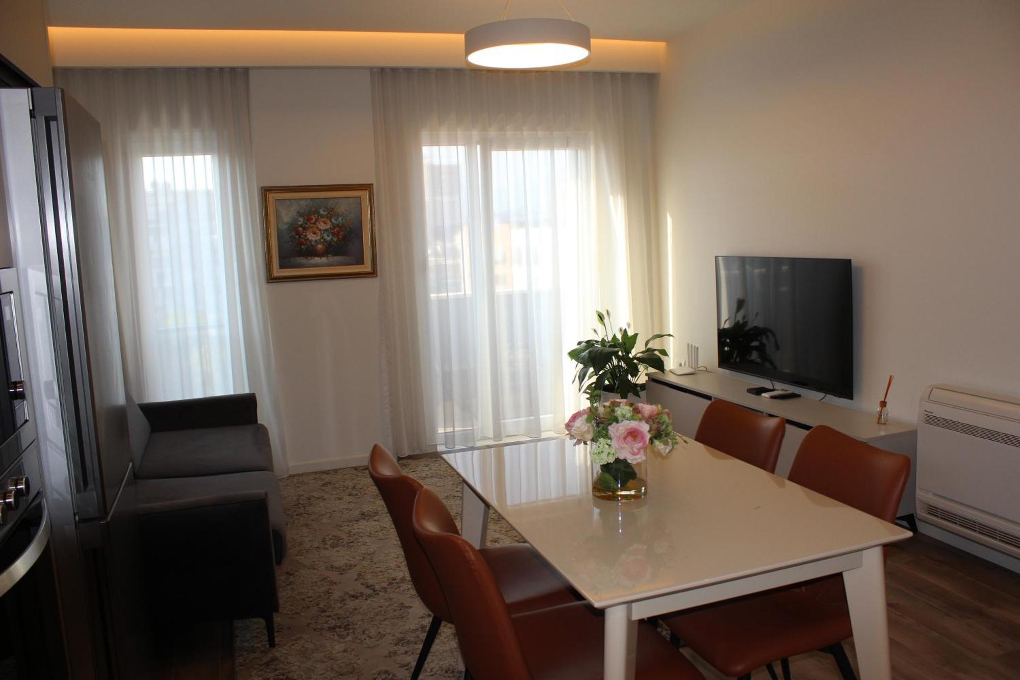 Delight Apartment Tirana Bagian luar foto