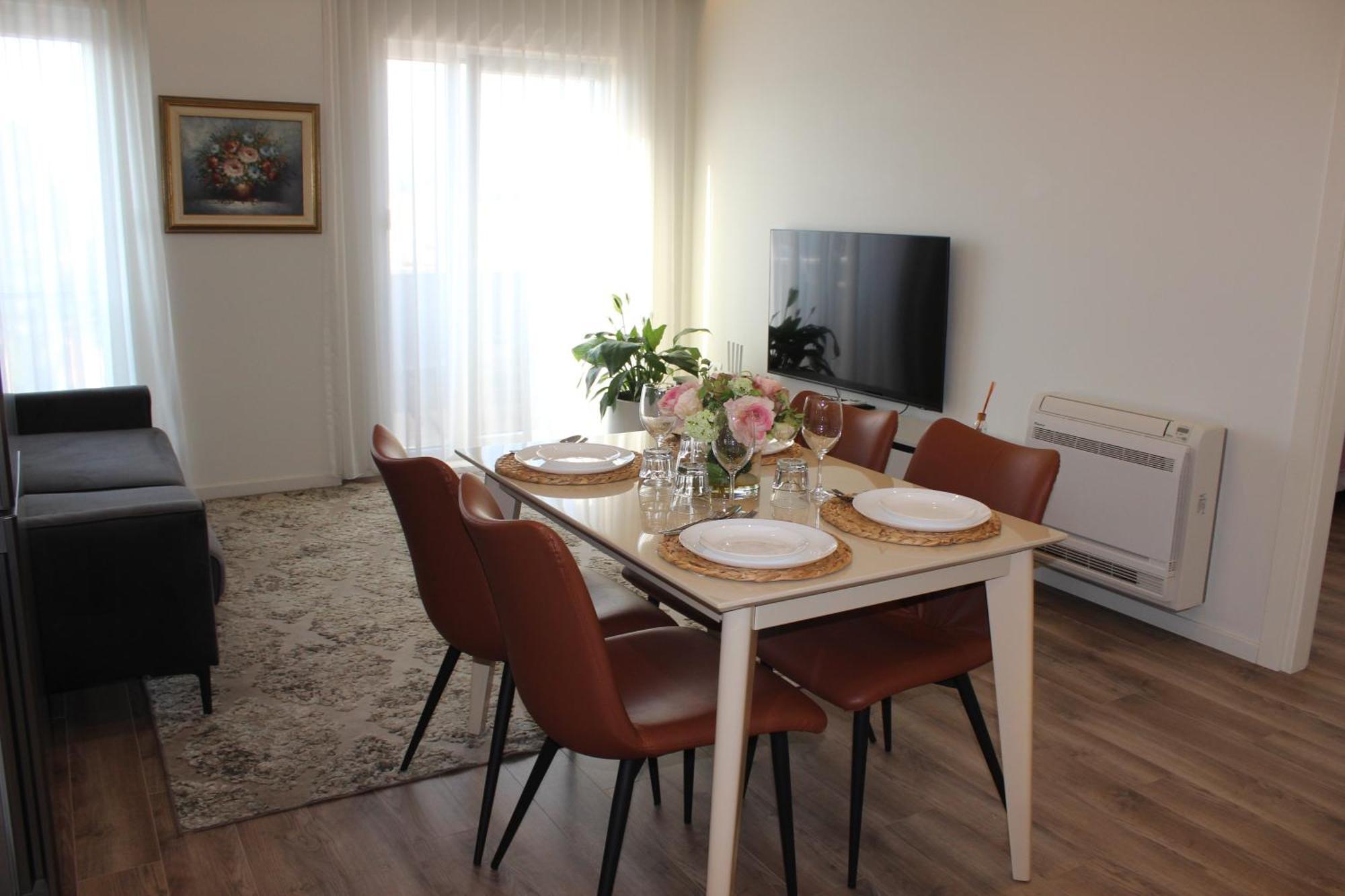 Delight Apartment Tirana Bagian luar foto
